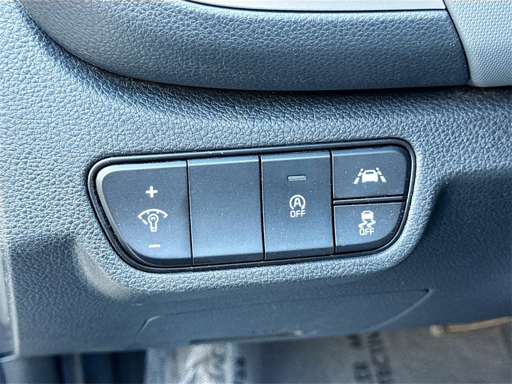 Used 2023 Kia Seltos LX image 10