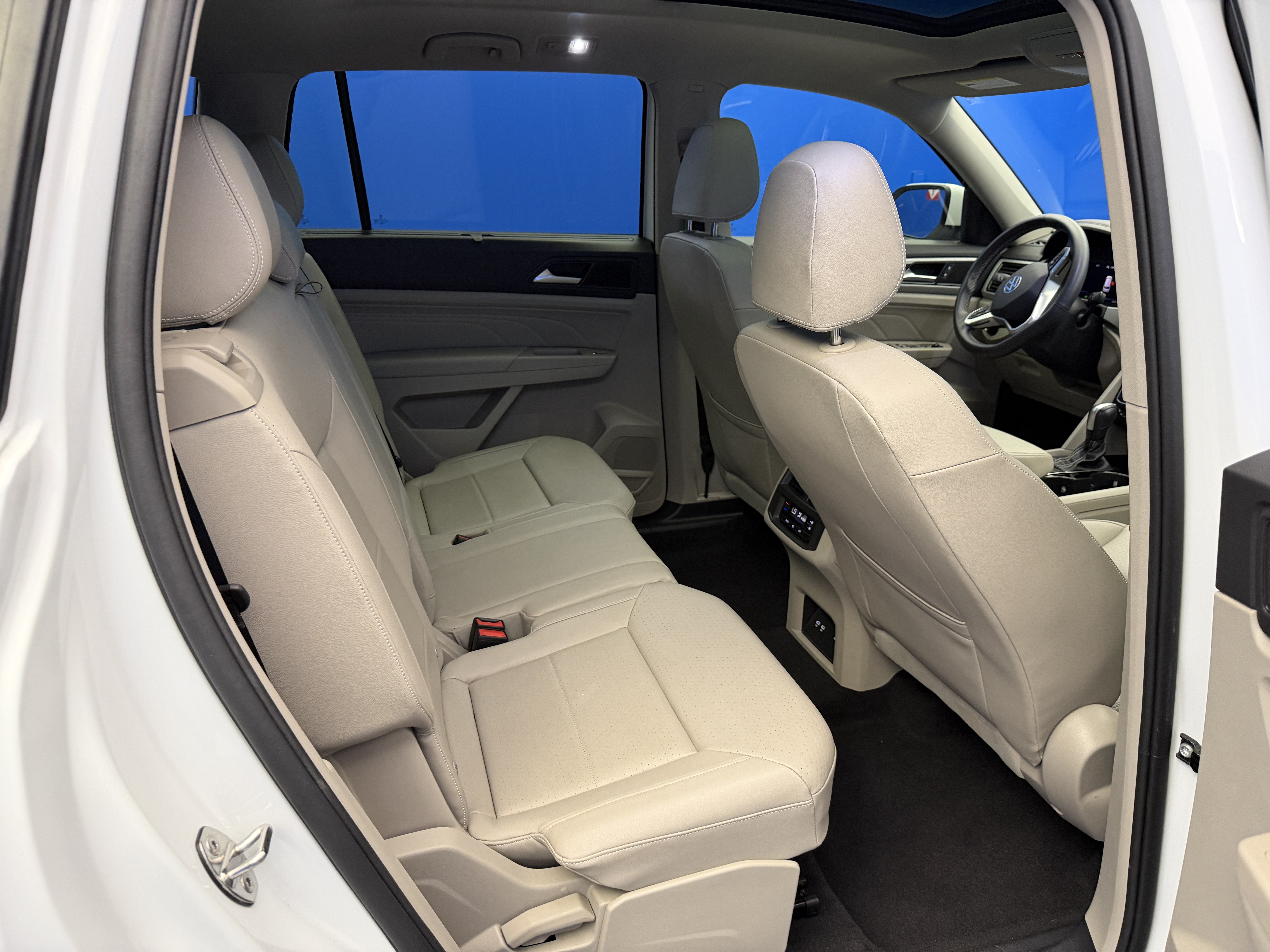 Certified 2023 Volkswagen Atlas SE w/ Panoramic Sunroof Package FWD image 27