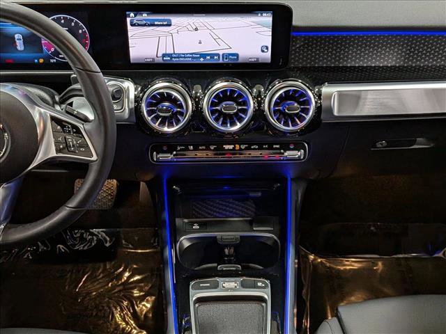 Used 2025 Mercedes-Benz GLB 250 image 12