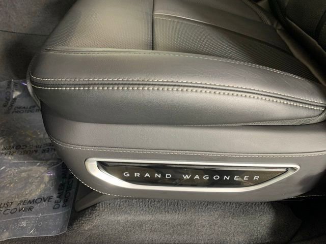 New 2026 Jeep Grand Wagoneer L Summit w/ Premium Group III image 12