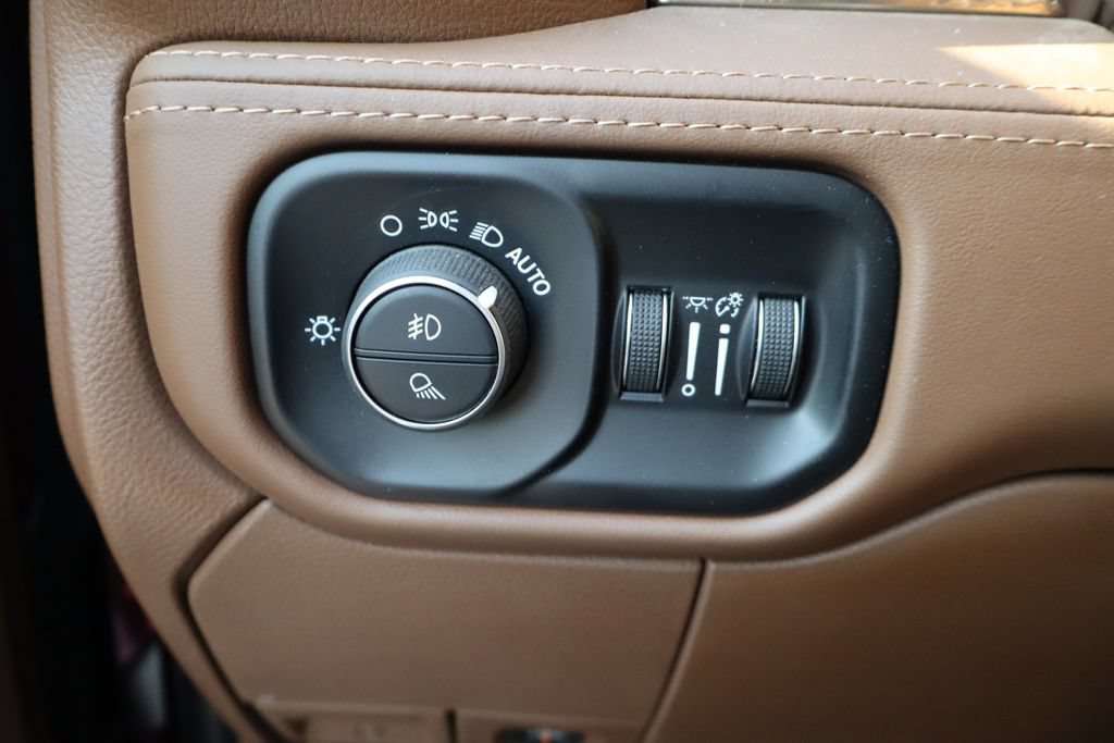 Certified 2022 RAM 3500 Limited AWD/4WD image 14
