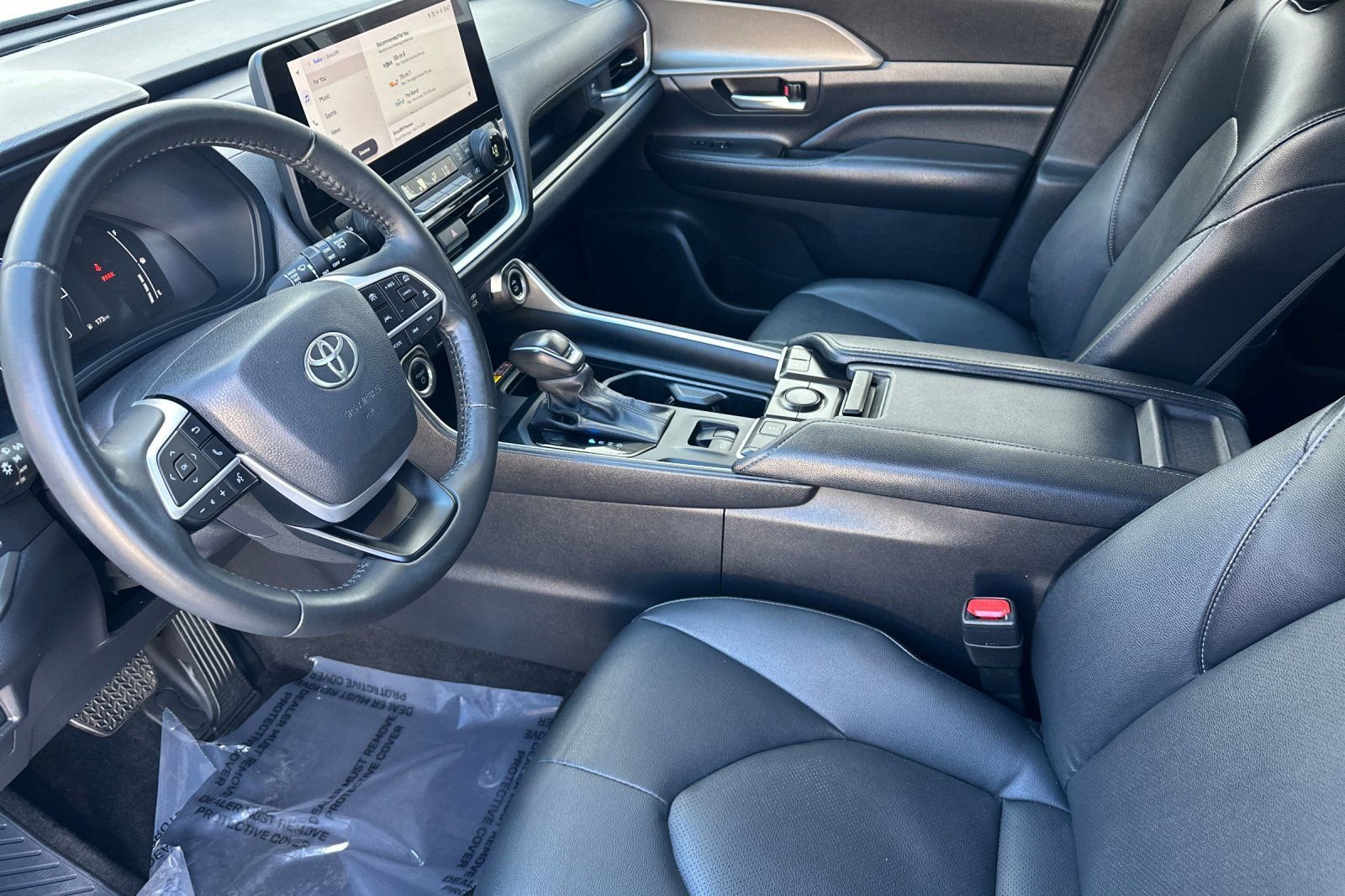 Used 2024 Toyota Grand Highlander XLE image 9