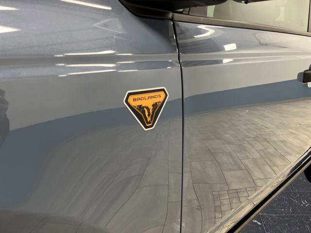 Used 2025 Ford Bronco Badlands image 33