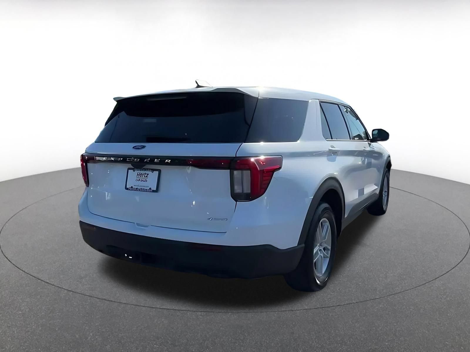 Used 2026 Ford Explorer Active AWD/4WD image 13