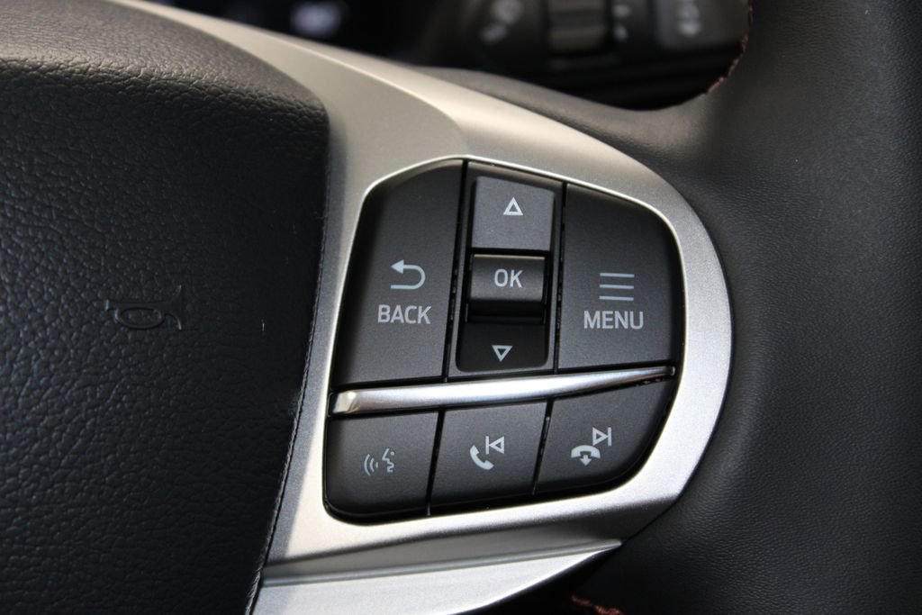 New 2026 Ford Explorer Active RWD image 38