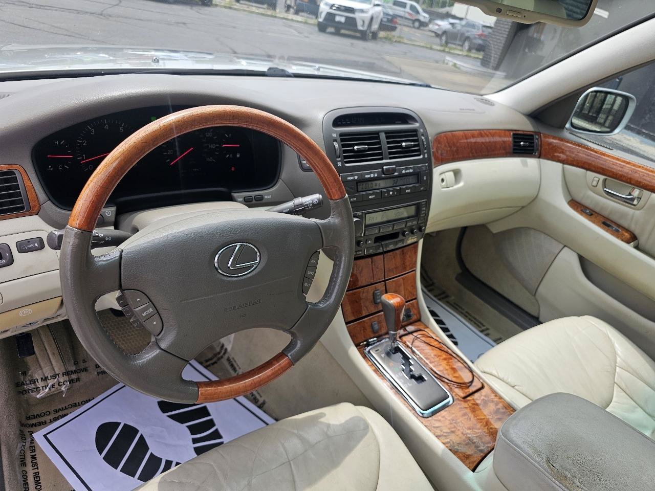 Used 2002 Lexus LS 430 RWD image 22