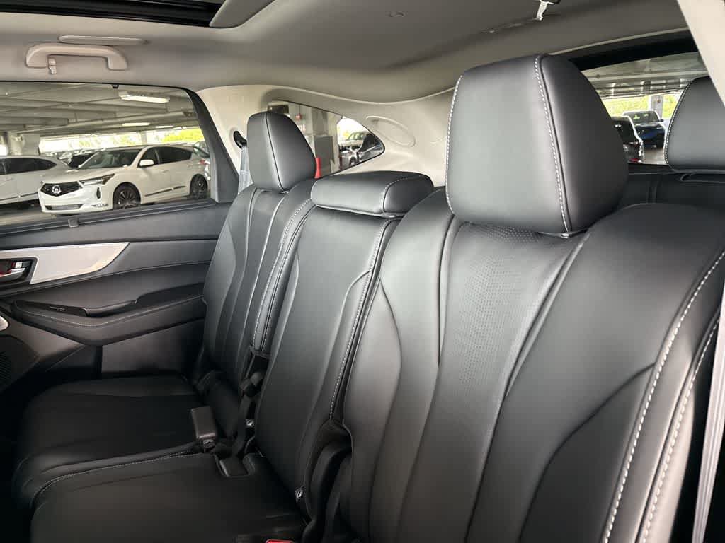 Used 2025 Acura MDX FWD w/ Technology Package image 21