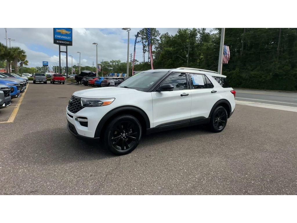 Used 2020 Ford Explorer Platinum w/ Premium Technology Package AWD/4WD image 6