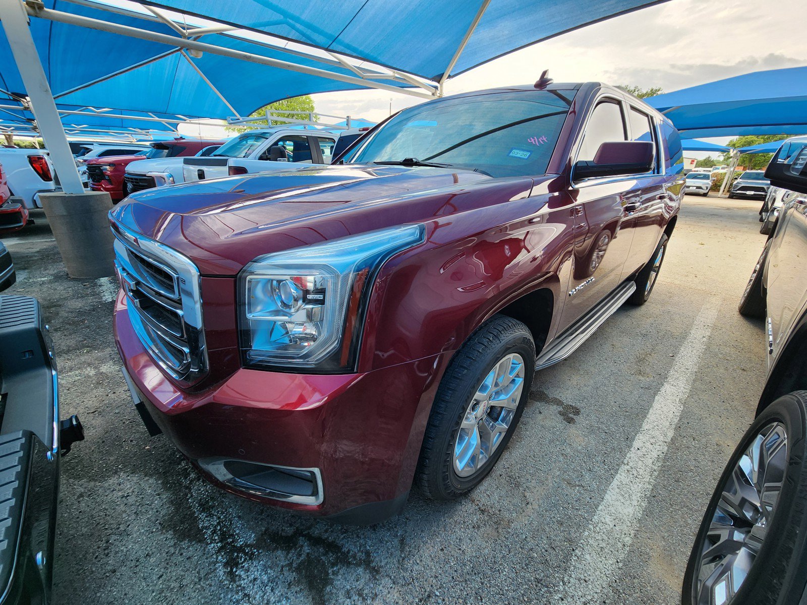 Used 2016 GMC Yukon XL SLE w/ Convenience Package image 2