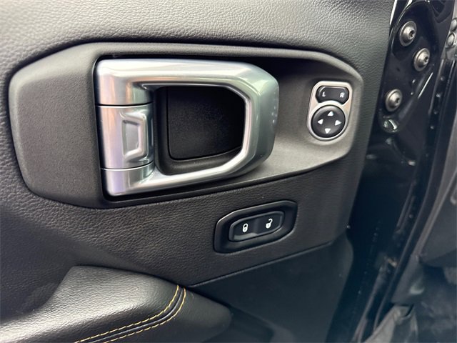 Used 2021 Jeep Gladiator Overland image 12