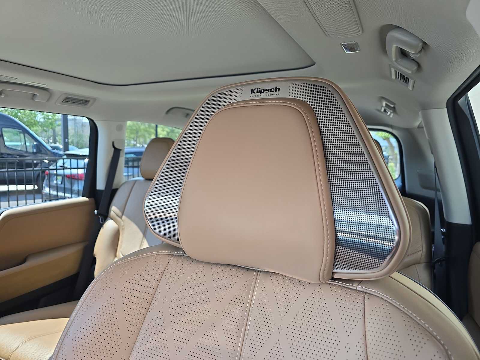 Certified 2025 INFINITI QX80 Sensory AWD/4WD image 19