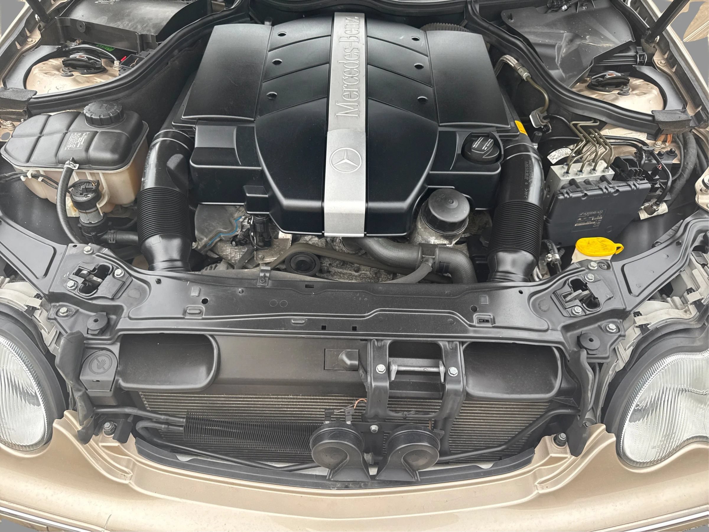Used 2001 Mercedes-Benz C 320 Sedan image 13