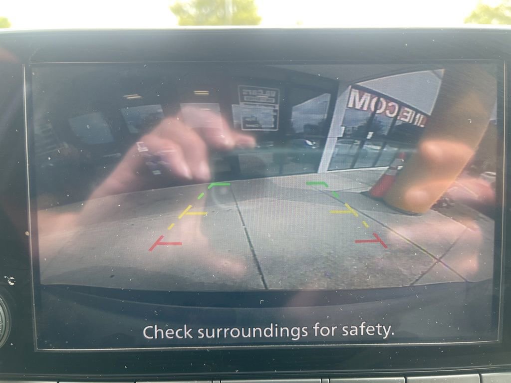 Used 2023 Nissan Rogue SV image 13