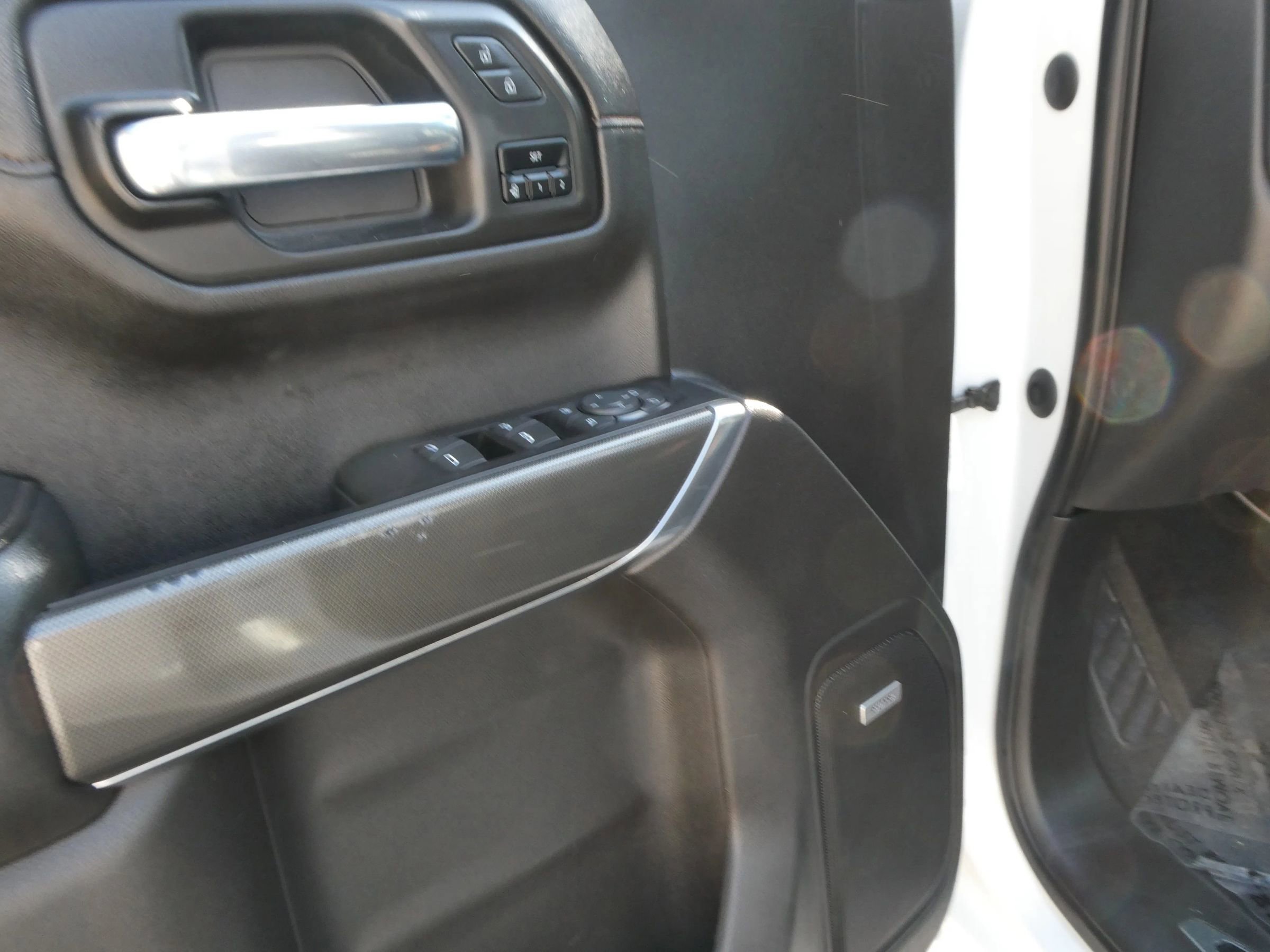 Used 2020 GMC Sierra 1500 AT4 w/ Off-Road Performance Package image 13