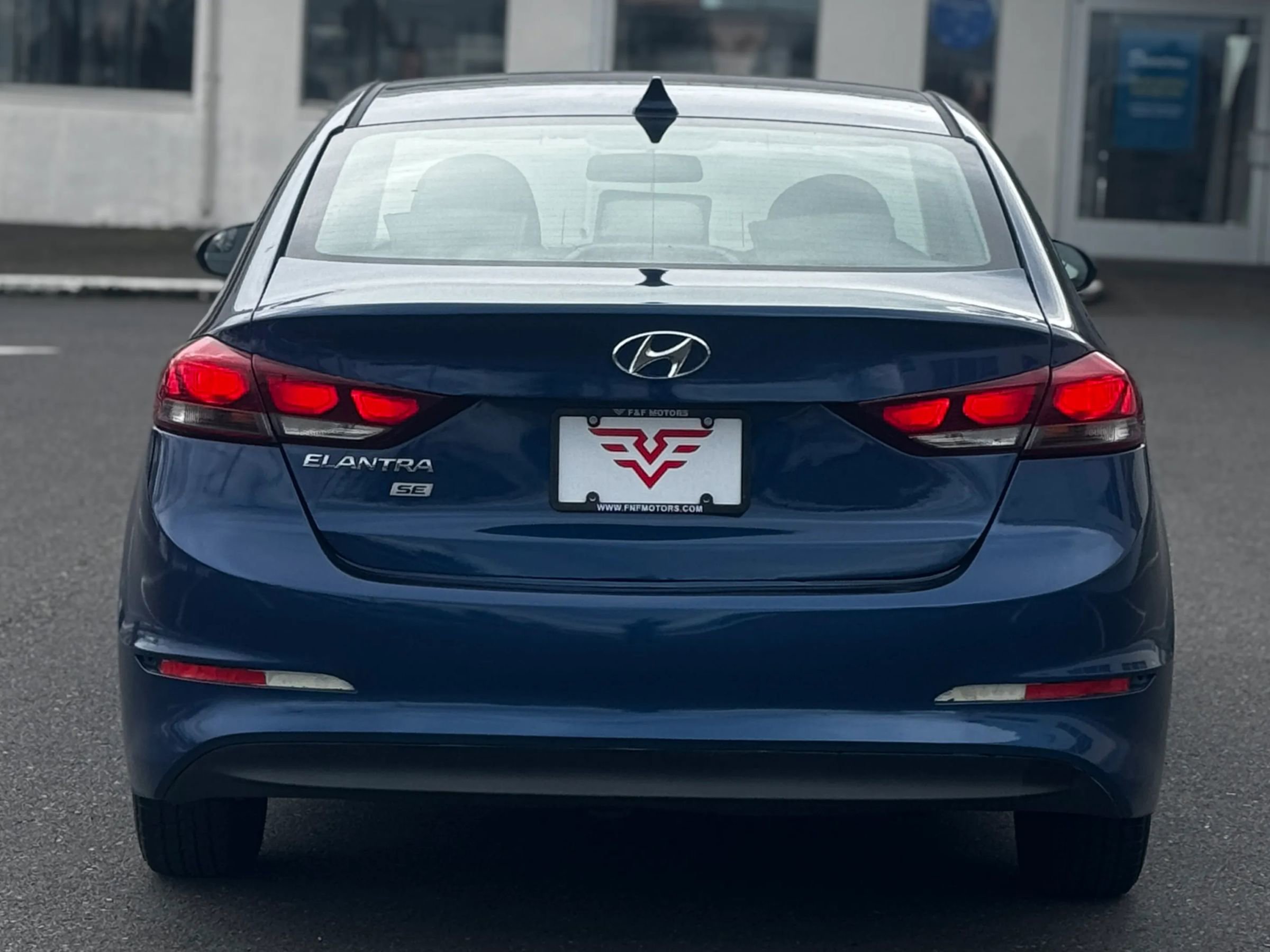 Used 2017 Hyundai Elantra SE image 8