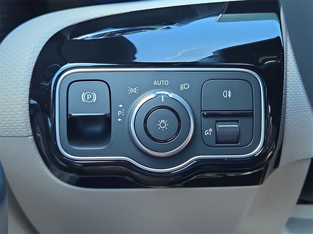 New 2026 Mercedes-Benz CLA 250 4MATIC image 26