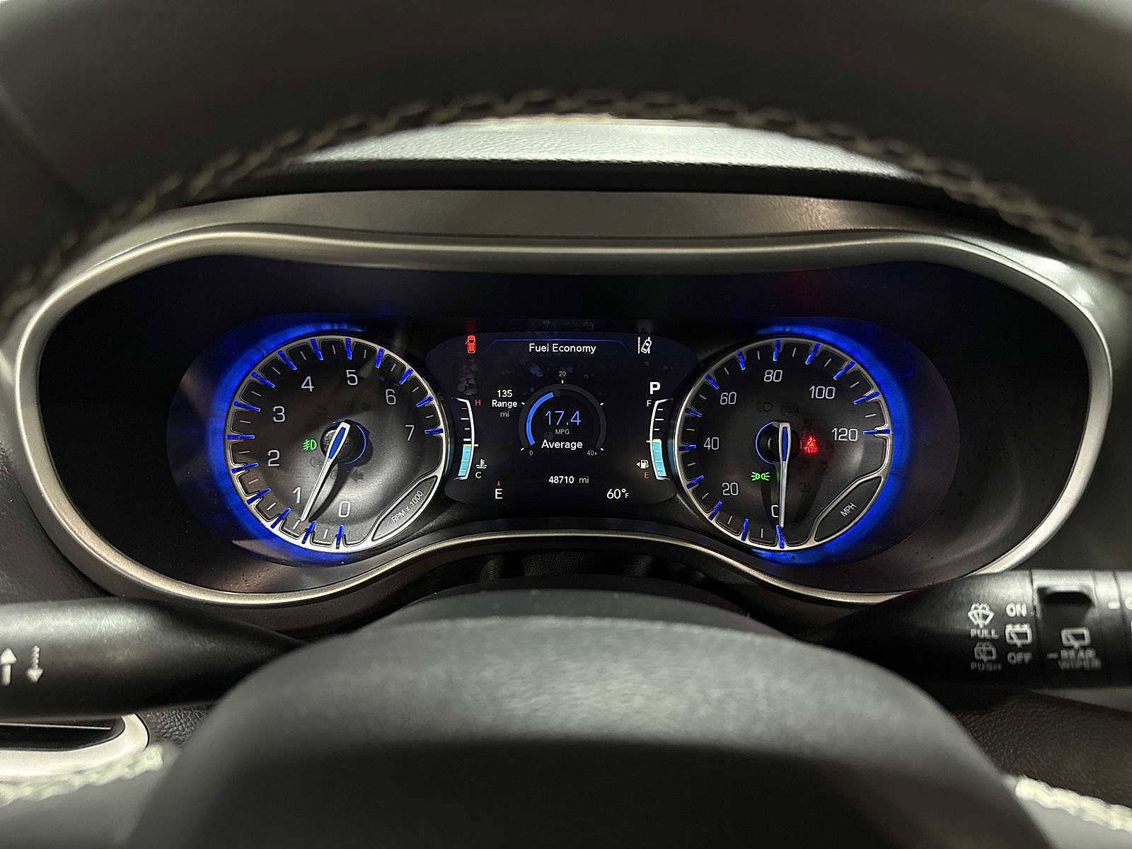 Used 2023 Chrysler Pacifica Touring-L image 30