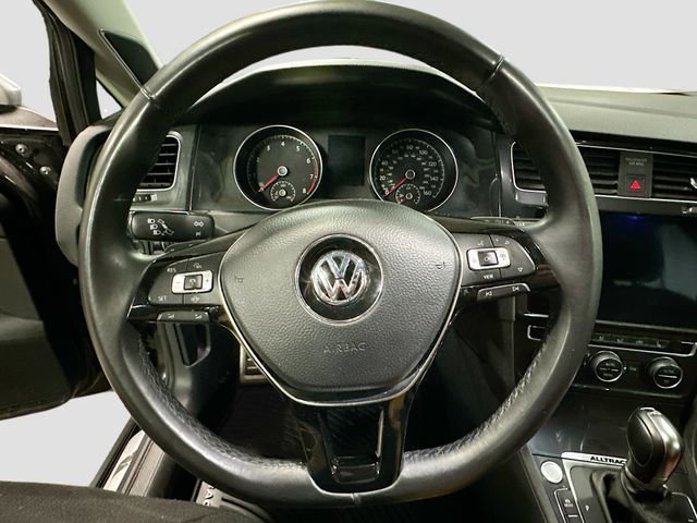 Used 2019 Volkswagen Golf Alltrack image 12