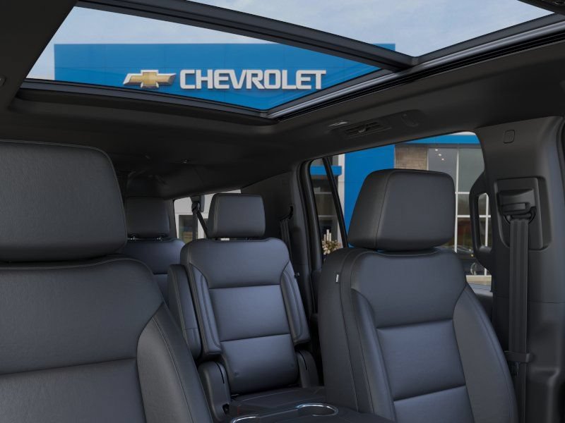 New 2026 Chevrolet Suburban Z71 w/ Comfort Package AWD/4WD image 24