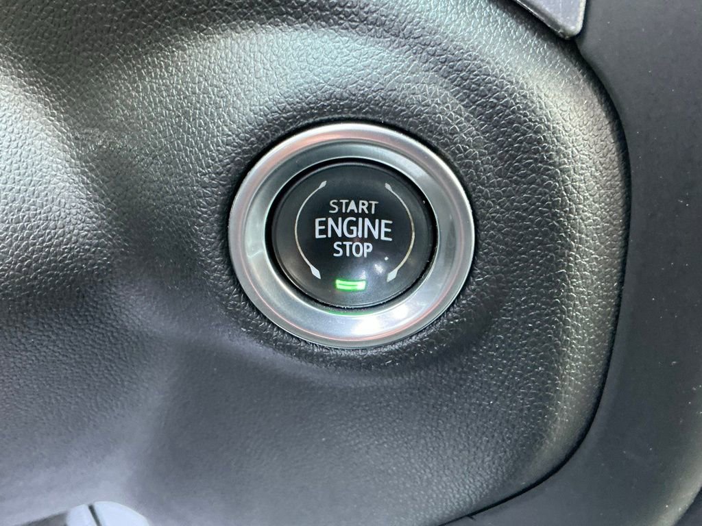 Used 2022 GMC Sierra 2500 SLT w/ SLT Premium Package image 37