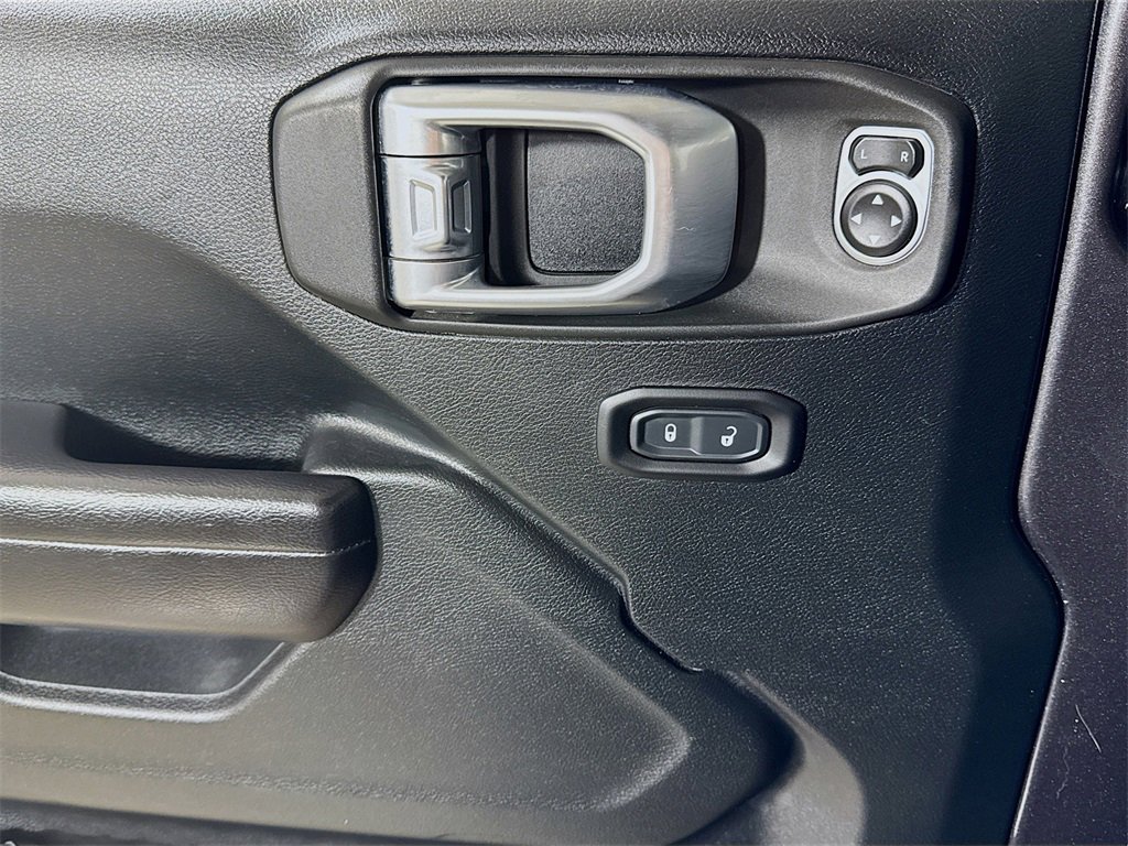 Used 2020 Jeep Gladiator Sport w/ Quick Order Package 24S image 15