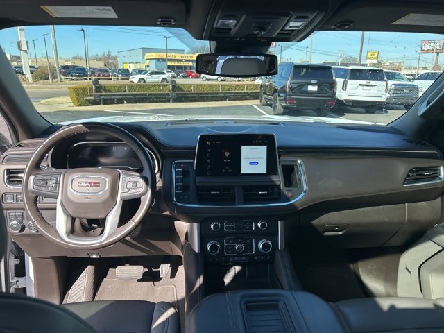 Used 2023 GMC Yukon XL SLT image 7