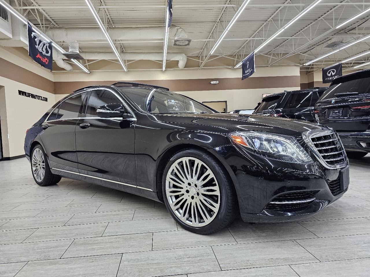 Used 2017 Mercedes-Benz S 550 Sedan image 5