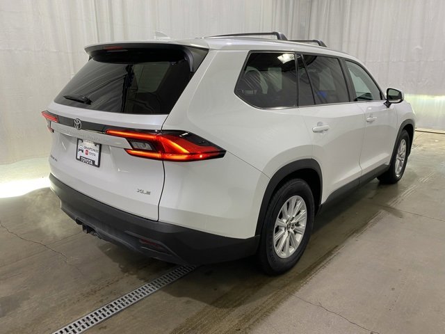 Certified 2024 Toyota Grand Highlander XLE image 4