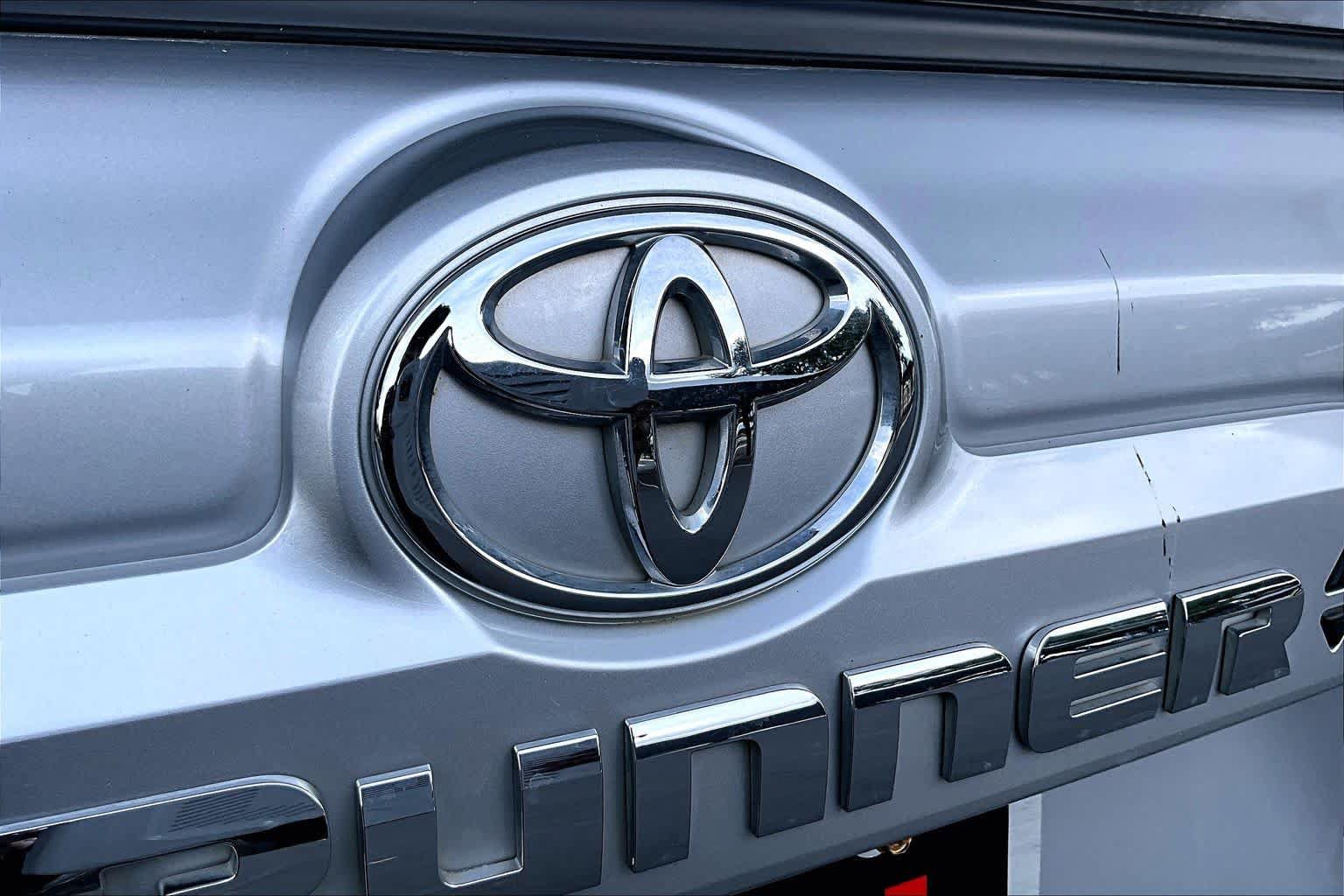 Used 2022 Toyota 4Runner TRD Sport RWD image 31