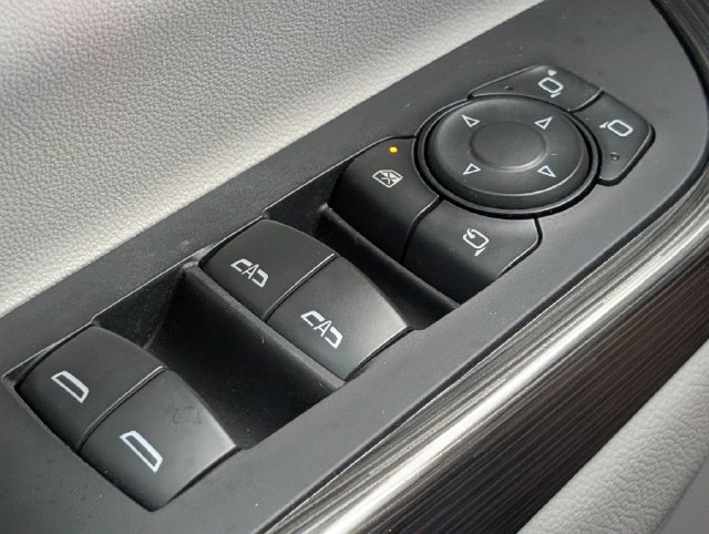 Used 2023 GMC Acadia SLT w/ Technology Package FWD image 23