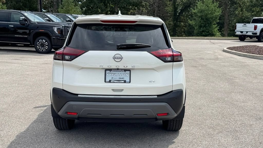 Used 2023 Nissan Rogue SV FWD image 3
