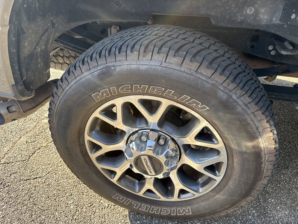 Used 2020 Ford F250 Lariat w/ Lariat Ultimate Package image 10