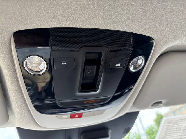 Used 2024 Kia Niro EX Touring FWD image 22