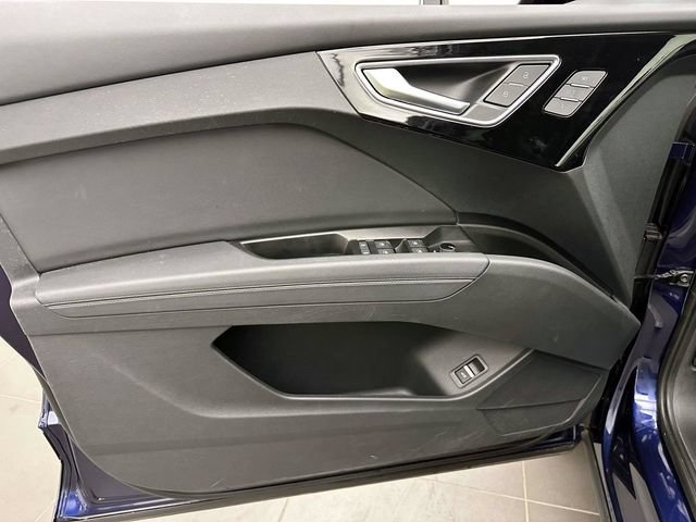 Certified 2023 Audi Q4 e-tron Prestige w/ Black Optic Package AWD/4WD image 17