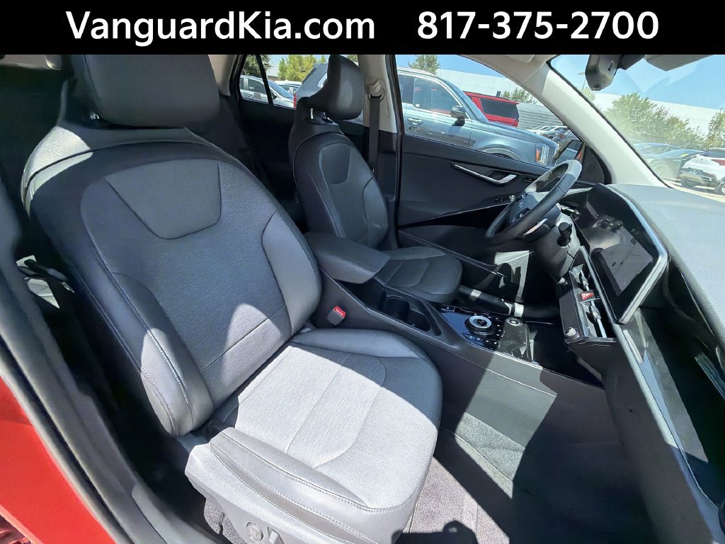 Certified 2023 Kia Niro Wave FWD image 29