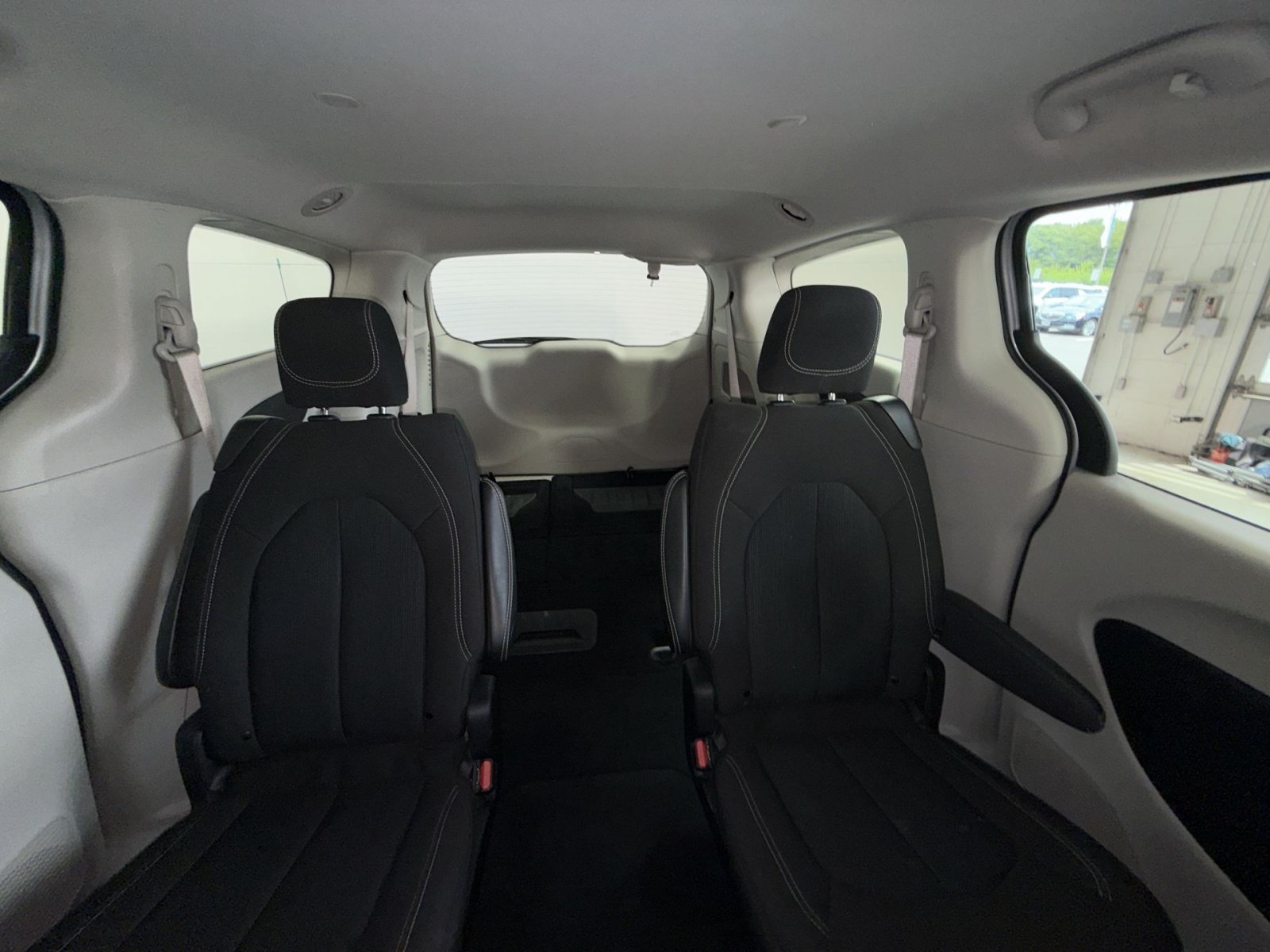Used 2024 Chrysler Voyager LX FWD image 23