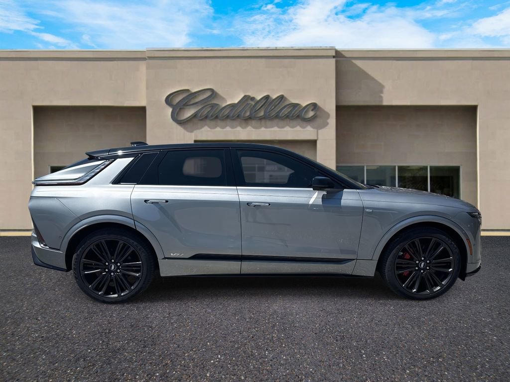 New 2026 Cadillac Lyriq V image 2