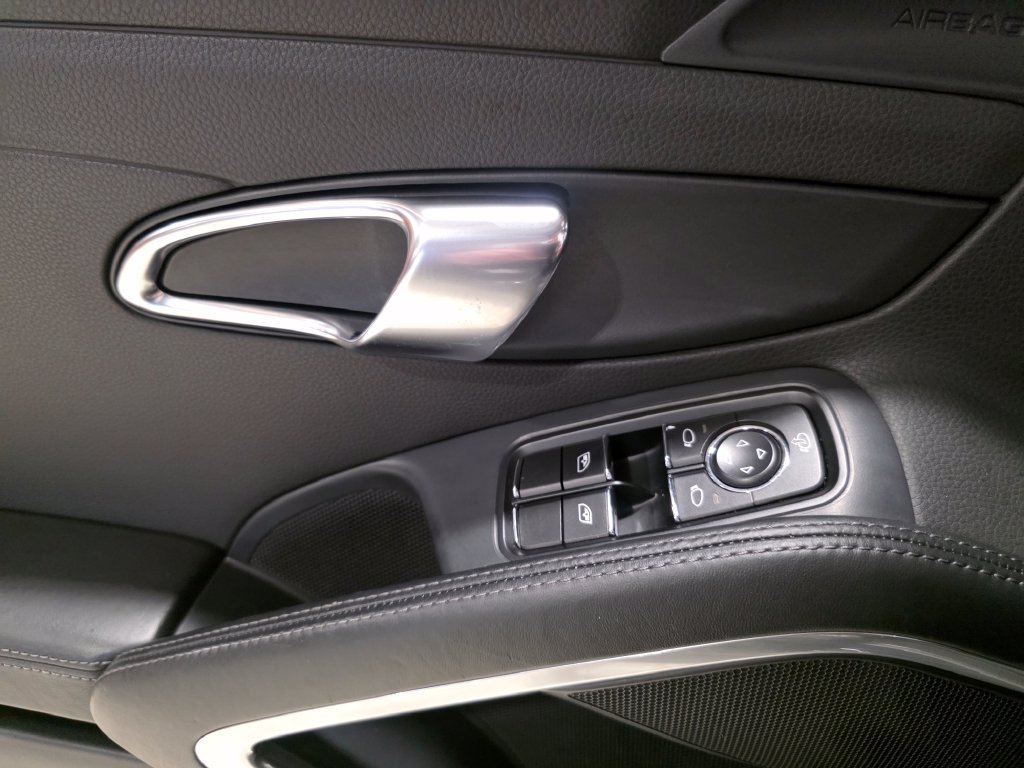 Used 2014 Porsche Boxster S RWD image 20