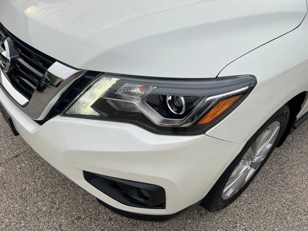 Used 2019 Nissan Pathfinder SL w/ SL Premium Package AWD/4WD image 30