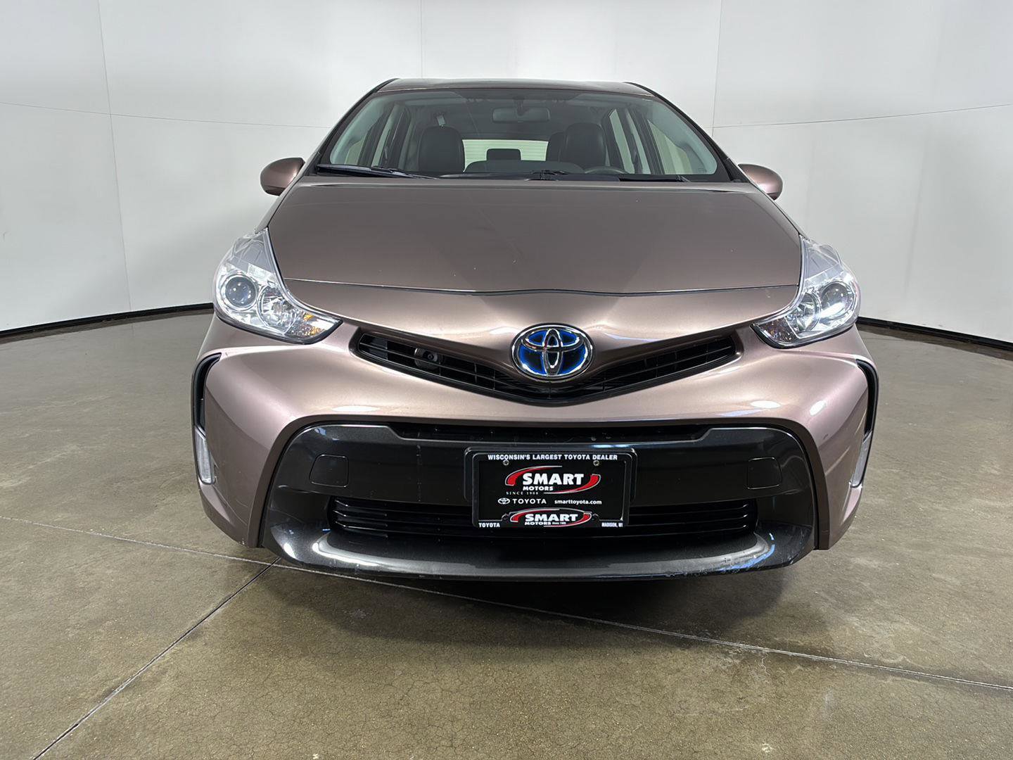 Used 2016 Toyota Prius V Three FWD image 5