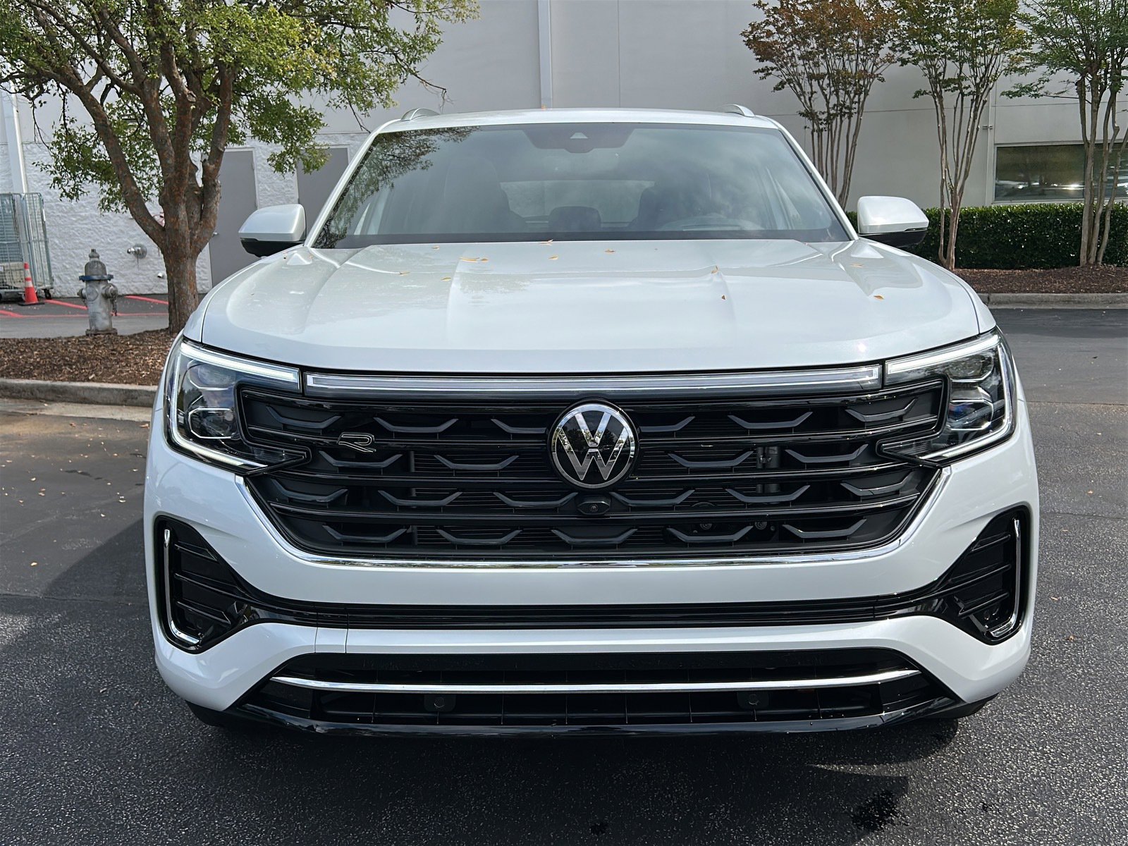New 2026 Volkswagen Atlas Cross Sport SEL Premium R-Line image 2