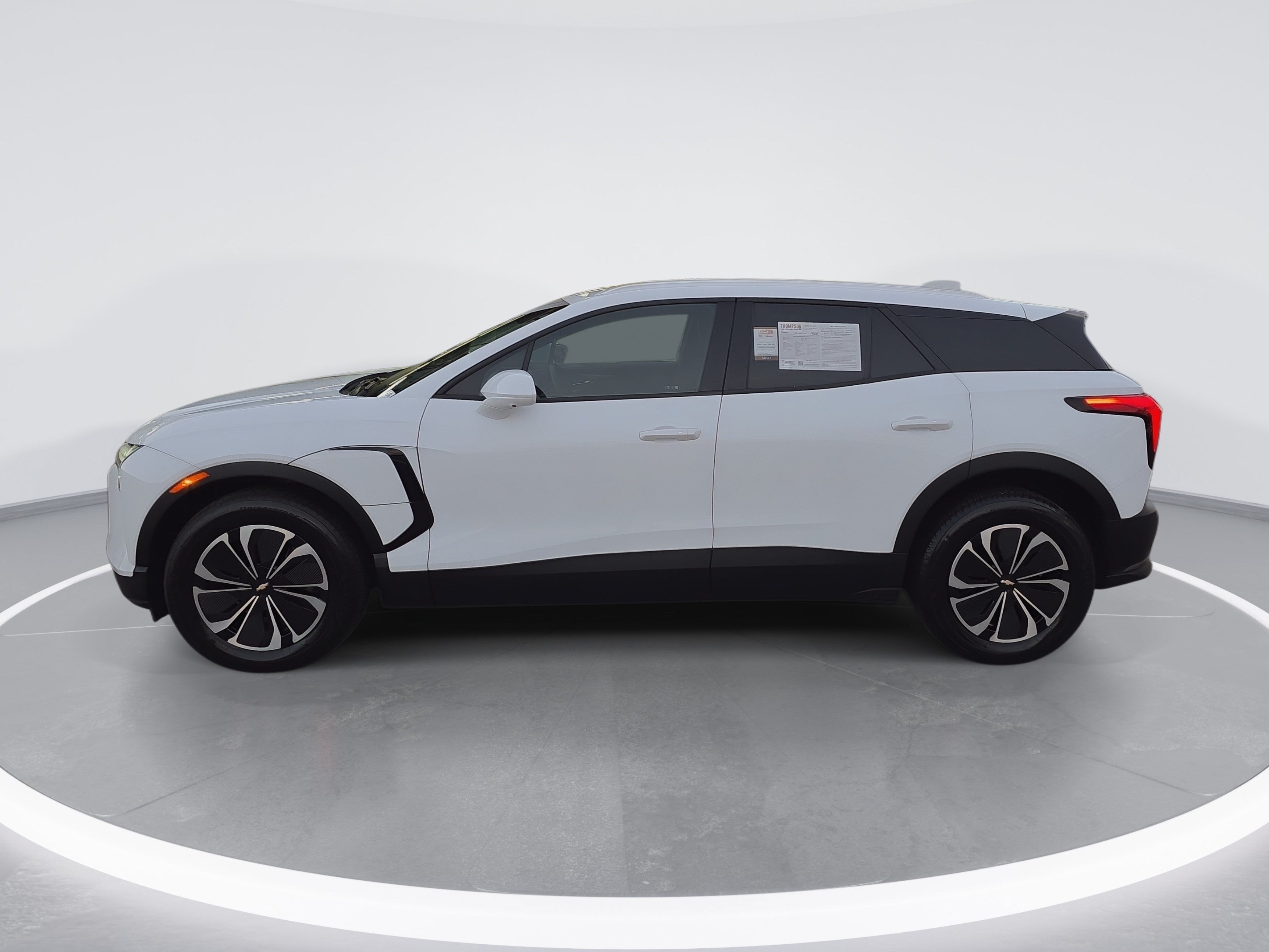 Used 2024 Chevrolet Blazer EV LT AWD/4WD image 6