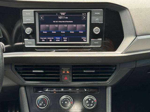 Certified 2024 Volkswagen Jetta Sport FWD image 16