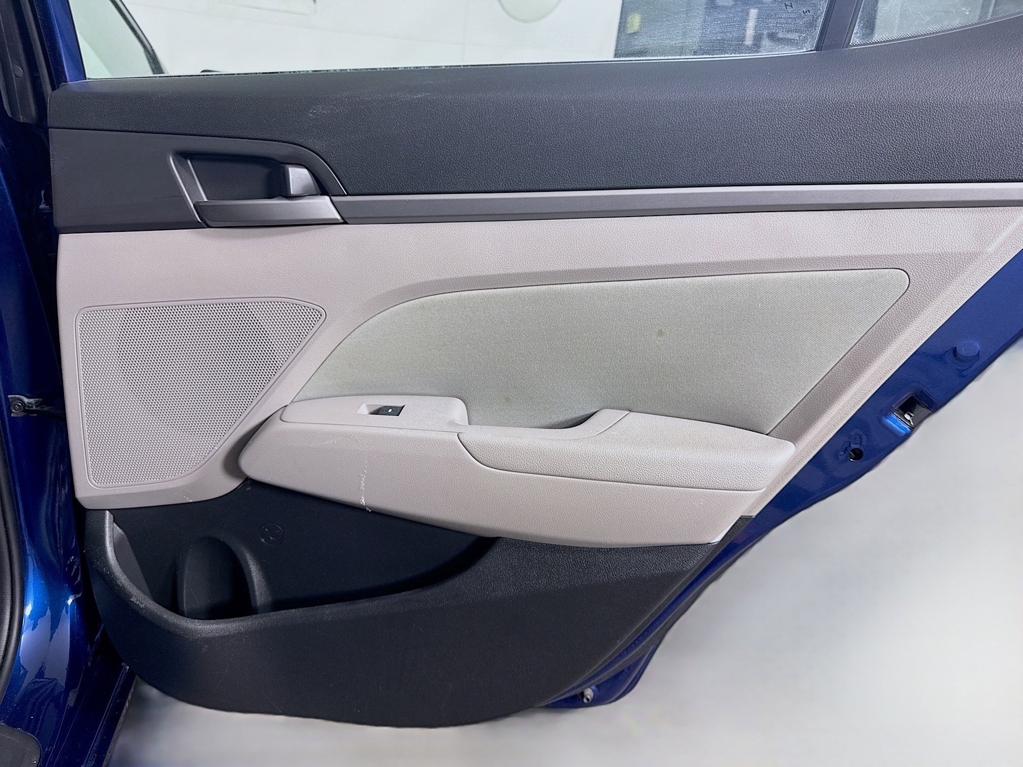 Used 2018 Hyundai Elantra SEL FWD image 27