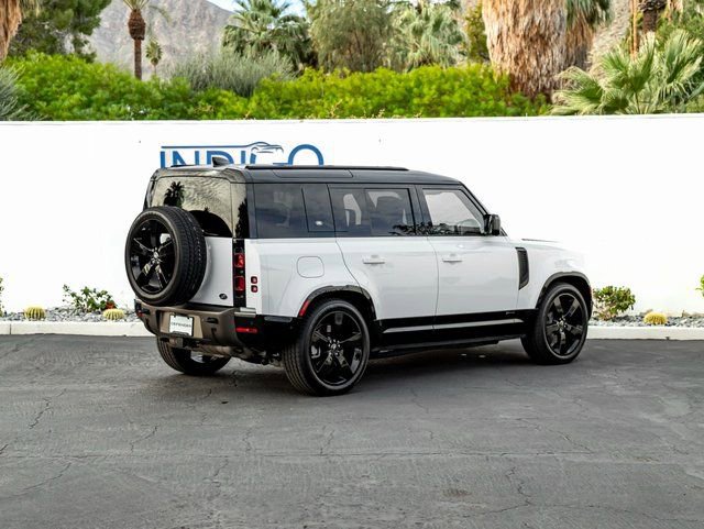 Used 2021 Land Rover Defender 110 X-Dynamic HSE image 6