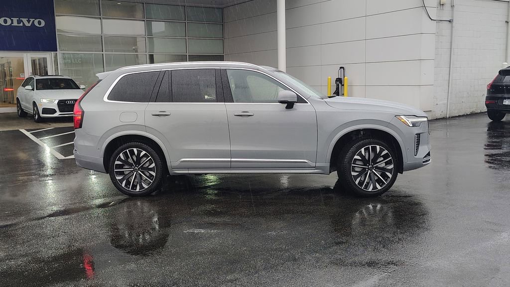 New 2026 Volvo XC90 T8 Plus w/ Protection Package Premier AWD/4WD image 2