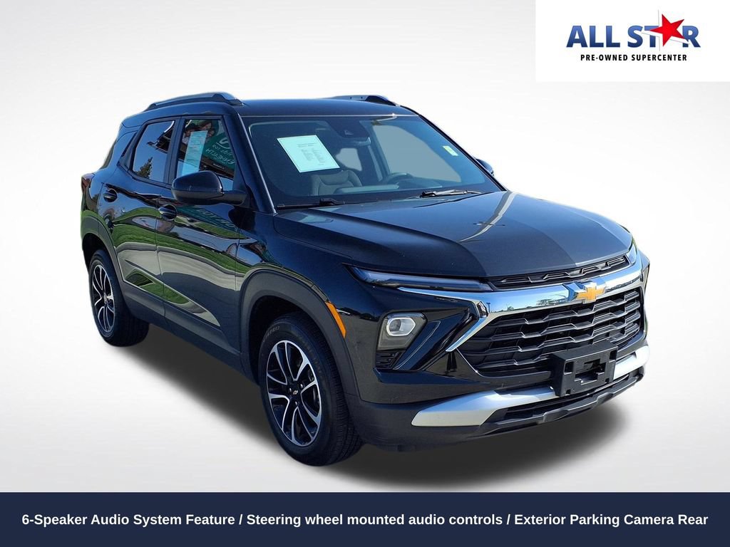 Used 2025 Chevrolet TrailBlazer LT FWD image 1