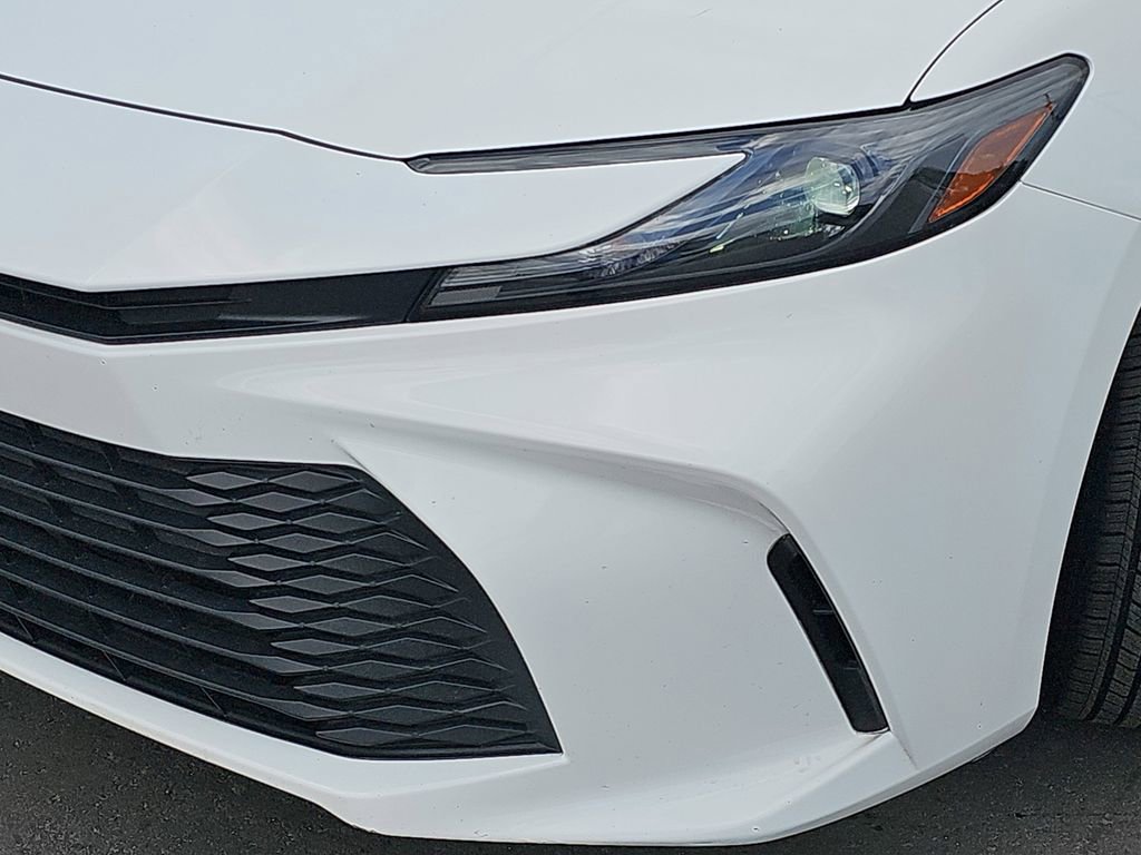 Used 2025 Toyota Camry LE FWD image 35
