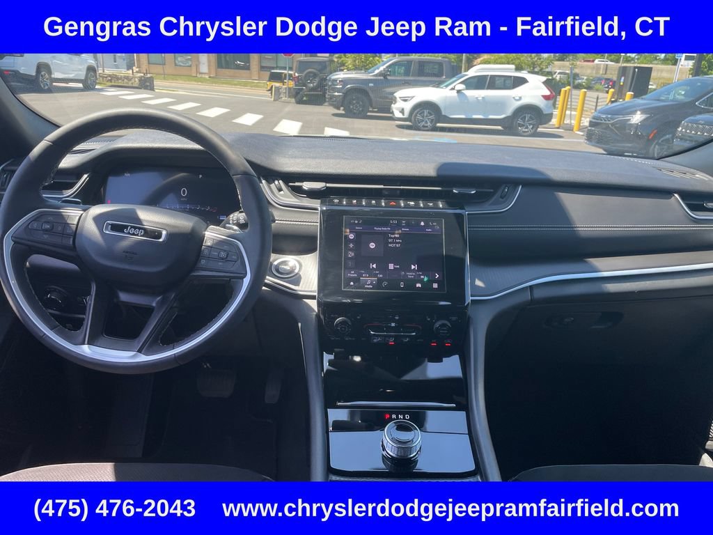 Certified 2024 Jeep Grand Cherokee Altitude AWD/4WD image 39