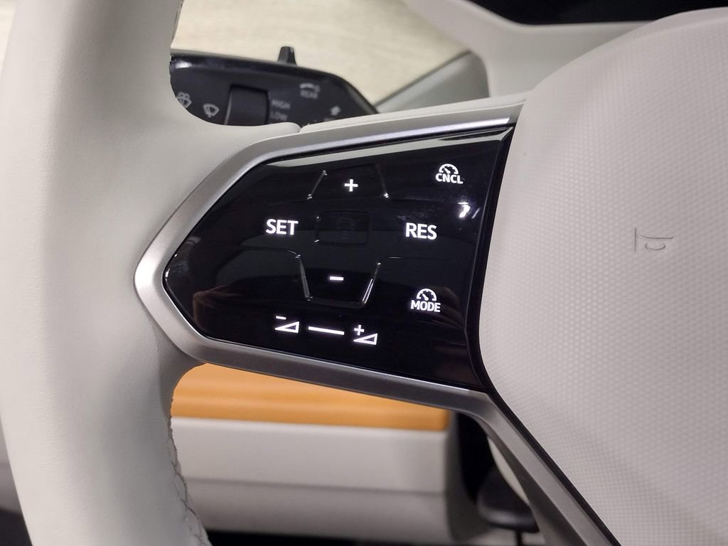 New 2025 Volkswagen ID. Buzz Pro S Plus image 31